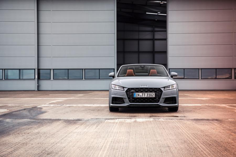  Audi TT Roadster 20 Years (8S) 2018 года  (WW) (фото 34 из 44)